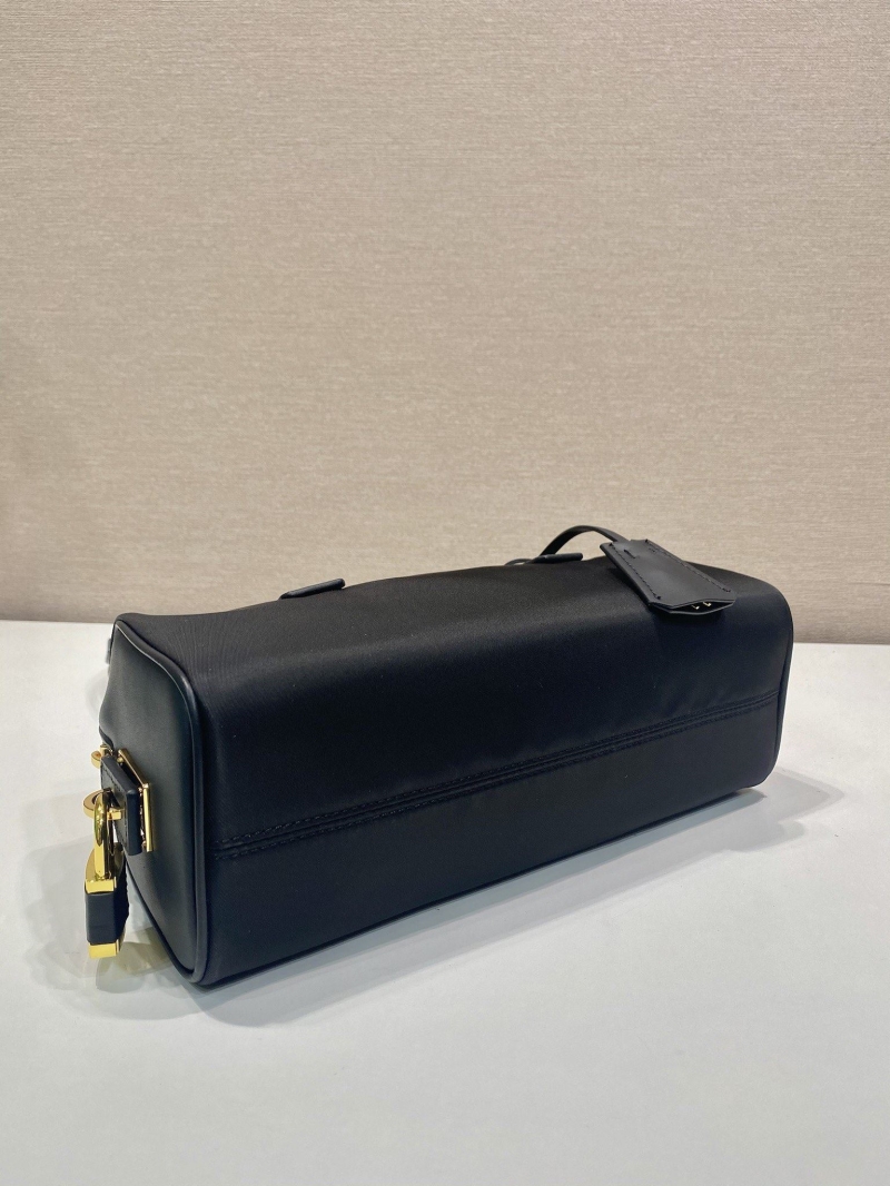 Pra*a top handle bags